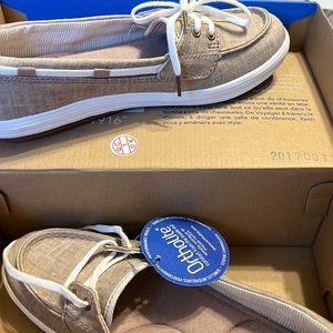 Glimmer Linen Walnut 6.5 Keds